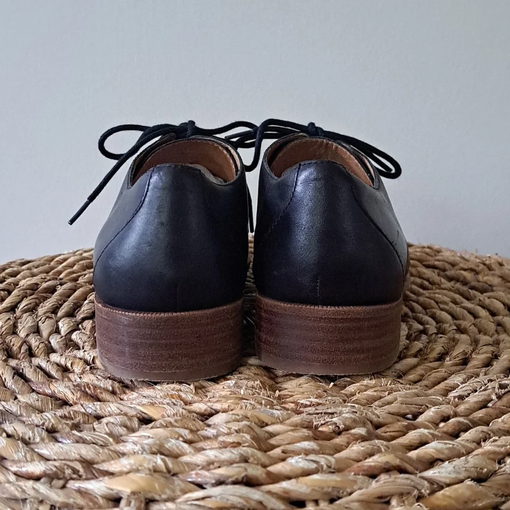 Madewell Black Leather Lace-Up Oxfords with Brown Sole